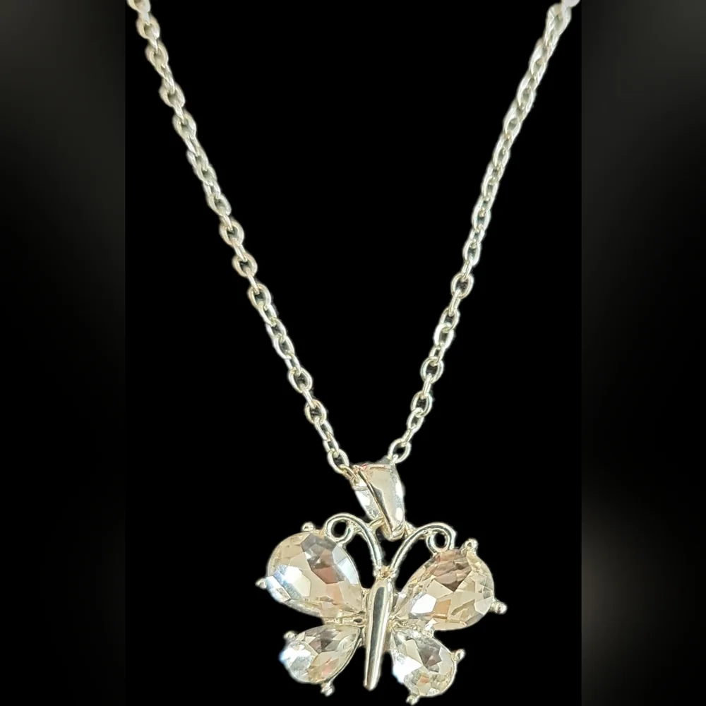 Butterfly Silver Pendant Chain Necklace